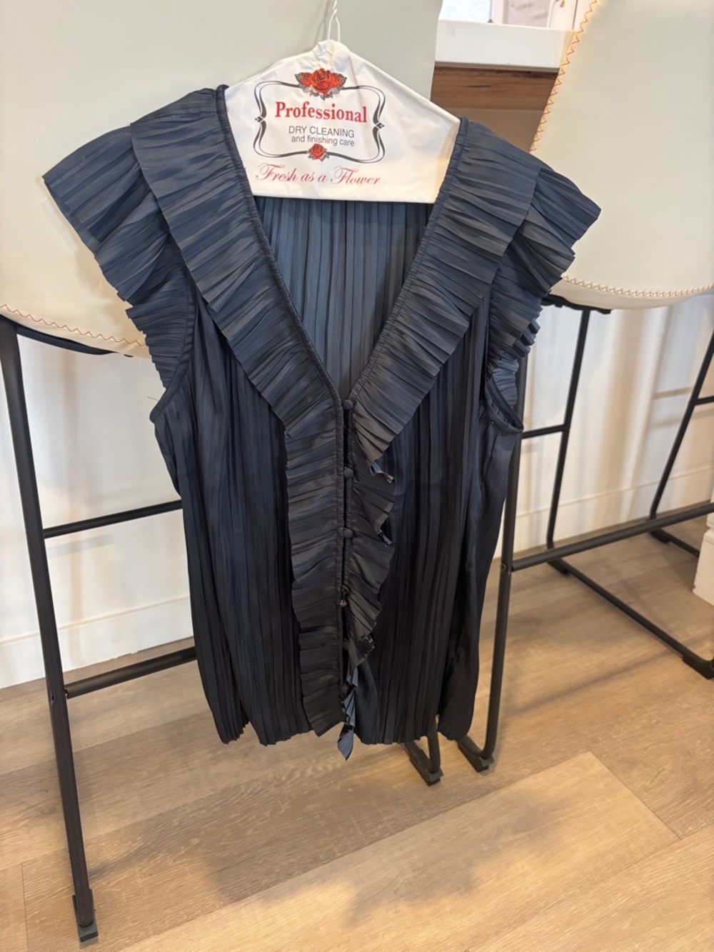 Current Air Navy Pleated Ruffle V-Neck Sleeveless Top